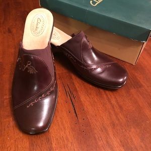 Clark’s Tanner Clogs